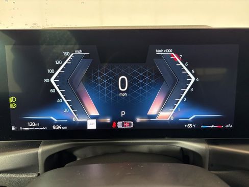 Certified 2024 BMW 230i Coupe w/ Convenience Package image 11