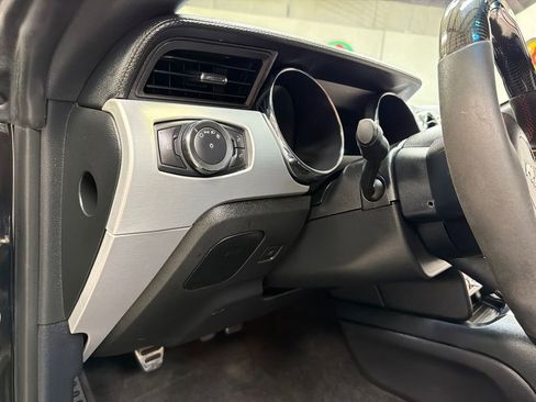 Used 2015 Ford Mustang GT Premium RWD image 27