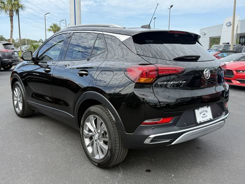 Used 2022 Buick Encore GX Essence w/ Advanced Technology Package FWD image 9