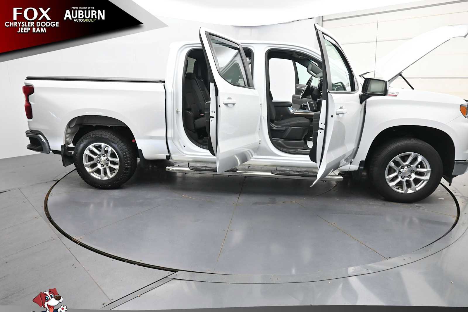 Used 2023 Chevrolet Silverado 1500 LT w/ Z71 Off-Road Package AWD/4WD image 43
