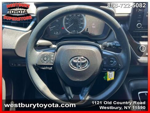 Used 2022 Toyota Corolla LE FWD image 17