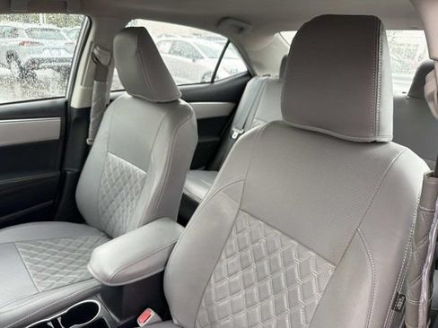 Used 2015 Toyota Corolla LE FWD image 10