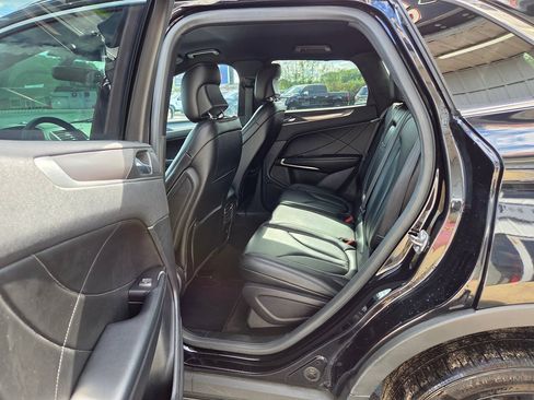 Used 2019 Lincoln MKC Premiere AWD/4WD image 9