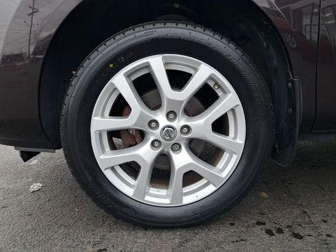 Used 2011 Nissan Rogue SV w/ SL Pkg image 29