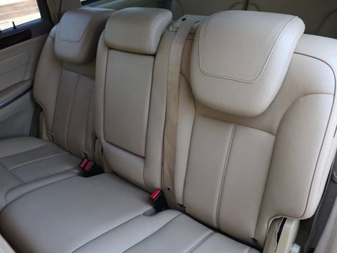 Used 2012 Mercedes-Benz GL 450 4MATIC image 47