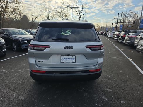 New 2025 Jeep Grand Cherokee L Altitude image 22