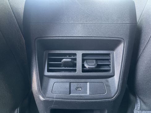 Used 2023 Chevrolet Colorado LT w/ LT Convenience Package II image 39