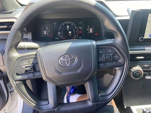 Used 2025 Toyota Tacoma SR RWD image 33