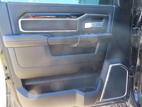 Used 2020 RAM 2500 Laramie image 10