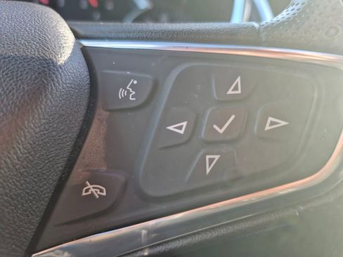 Used 2019 Chevrolet Equinox LT image 21