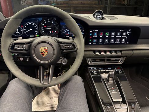 Used 2024 Porsche 911 Targa 4 GTS image 21