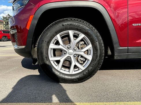 Used 2022 Jeep Grand Cherokee L Limited image 9
