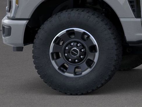 New 2026 Ford F250 Platinum w/ Tremor Off-Road Package image 19
