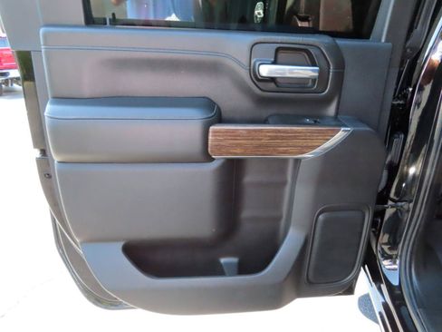 Used 2020 Chevrolet Silverado 2500 High Country w/ Z71 Off-Road Package AWD/4WD image 41