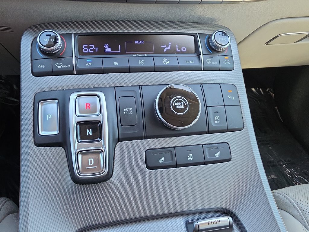 Used 2021 Hyundai Palisade SEL w/ Premium Package FWD image 19