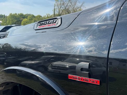 Used 2022 RAM 2500 Laramie w/ Night Edition AWD/4WD image 11