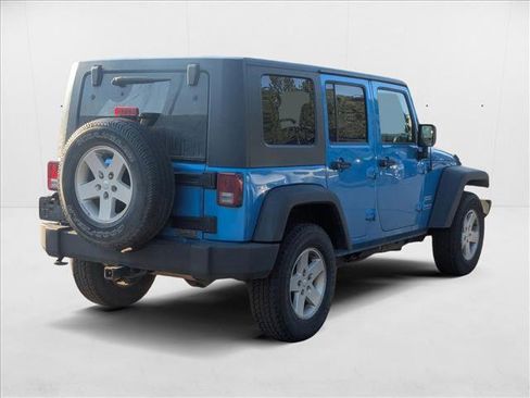 Used 2010 Jeep Wrangler Unlimited Sport image 5