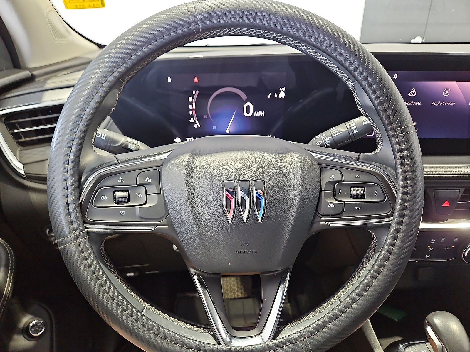 Used 2024 Buick Encore GX Preferred AWD/4WD image 20