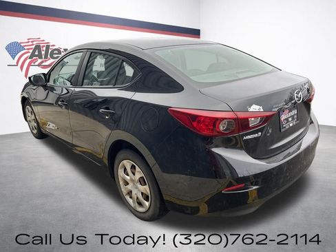 Used 2018 MAZDA MAZDA3 Sport image 6