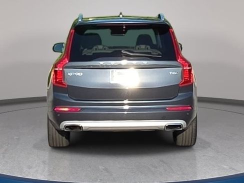 Used 2017 Volvo XC90 T6 Momentum w/ Vision Package AWD/4WD image 6