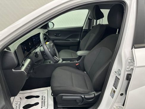Used 2026 Hyundai Kona SEL Sport FWD image 9