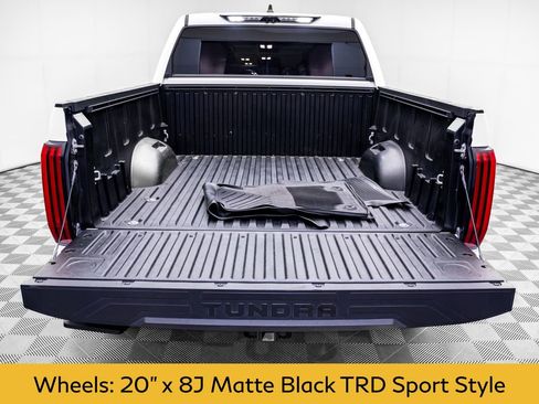 Used 2024 Toyota Tundra Limited AWD/4WD image 32