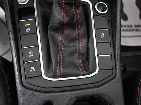 Used 2024 Volkswagen Jetta GLI Autobahn image 15