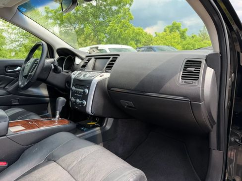 Used 2009 Nissan Murano LE AWD/4WD image 12
