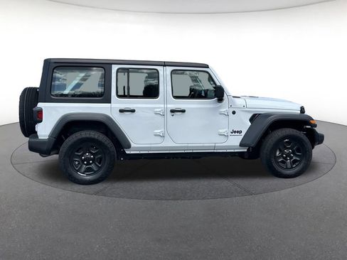 Used 2025 Jeep Wrangler Sport AWD/4WD image 7
