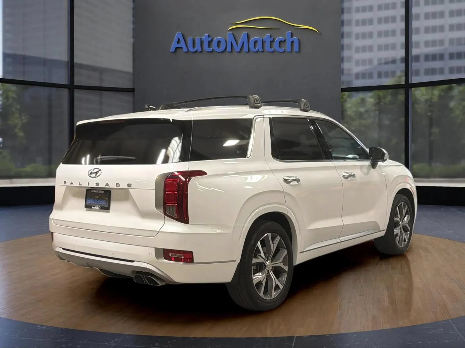 Used 2022 Hyundai Palisade Limited w/ Winter Package FWD image 9