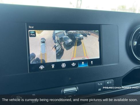 Used 2024 Mercedes-Benz Sprinter 2500 image 17