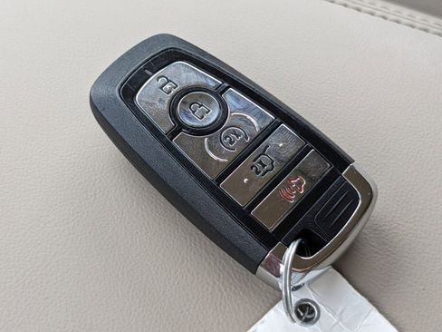 Certified 2023 Lincoln Nautilus Reserve w/ Equipment Group 201A image 33