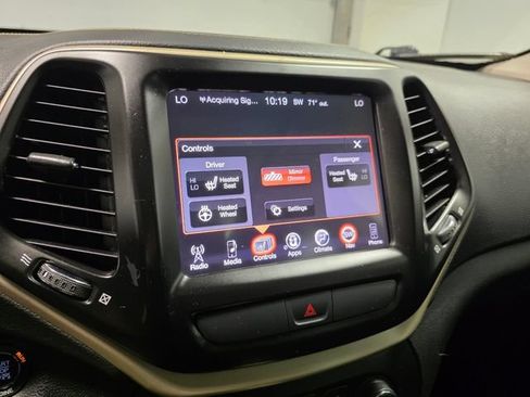 Used 2016 Jeep Cherokee Limited AWD/4WD image 19