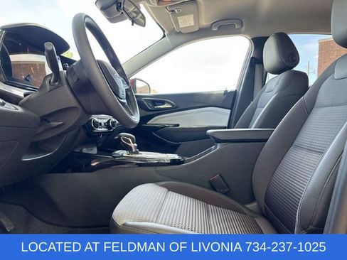 Used 2024 Chevrolet Trax LT FWD image 18