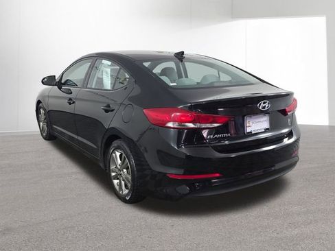 Used 2017 Hyundai Elantra SE image 37