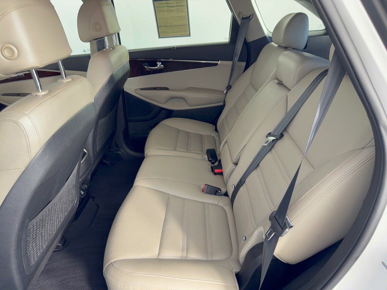 Used 2017 Kia Sorento EX w/ EX Premium Package FWD image 25