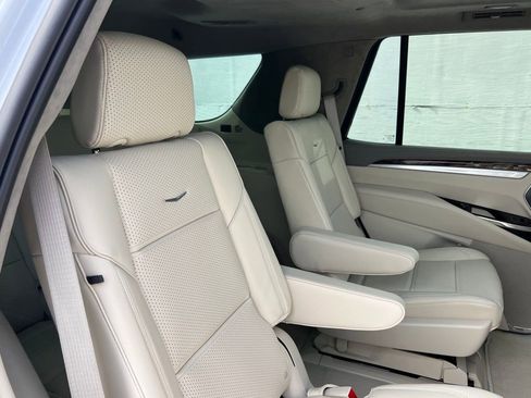 New 2026 Cadillac Escalade Platinum Luxury image 28