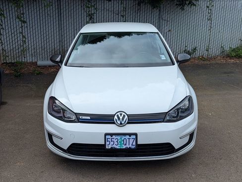 Used 2016 Volkswagen e-Golf SE image 10