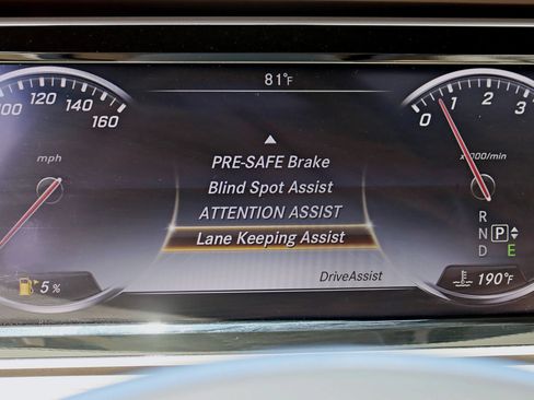 Used 2015 Mercedes-Benz S 550 4MATIC Coupe w/ Sport Package image 22
