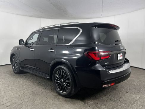 Used 2024 INFINITI QX80 Sensory AWD/4WD image 5