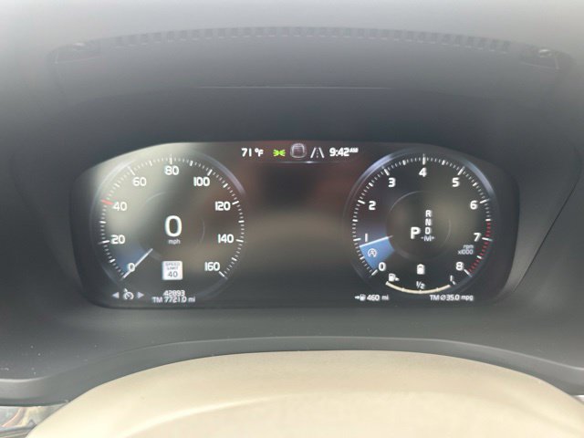 Used 2022 Volvo S60 B5 Momentum w/ Climate Package FWD image 21