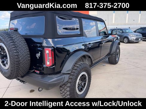 Used 2021 Ford Bronco Badlands AWD/4WD image 4