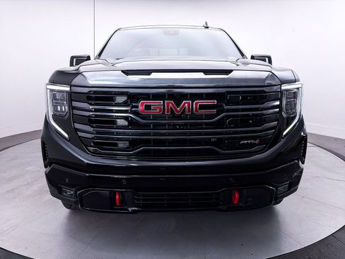 Used 2024 GMC Sierra 1500 AT4 w/ Technology Package AWD/4WD image 13
