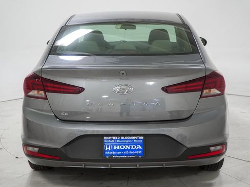 Used 2019 Hyundai Elantra SE image 9