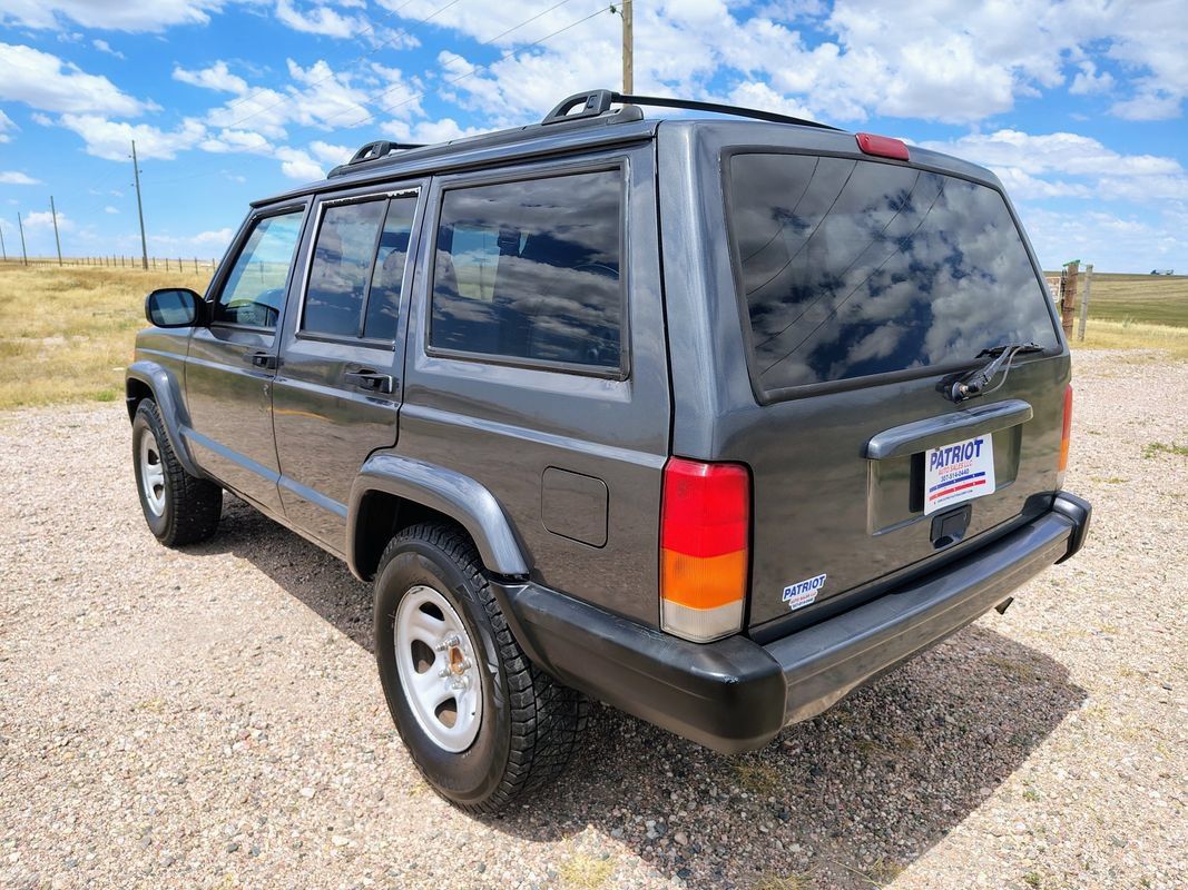 Used 2000 Jeep Cherokee Sport AWD/4WD image 3