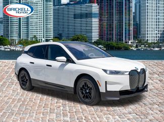 Used 2023 BMW iX xDrive50 w/ Premium Package AWD/4WD video 3