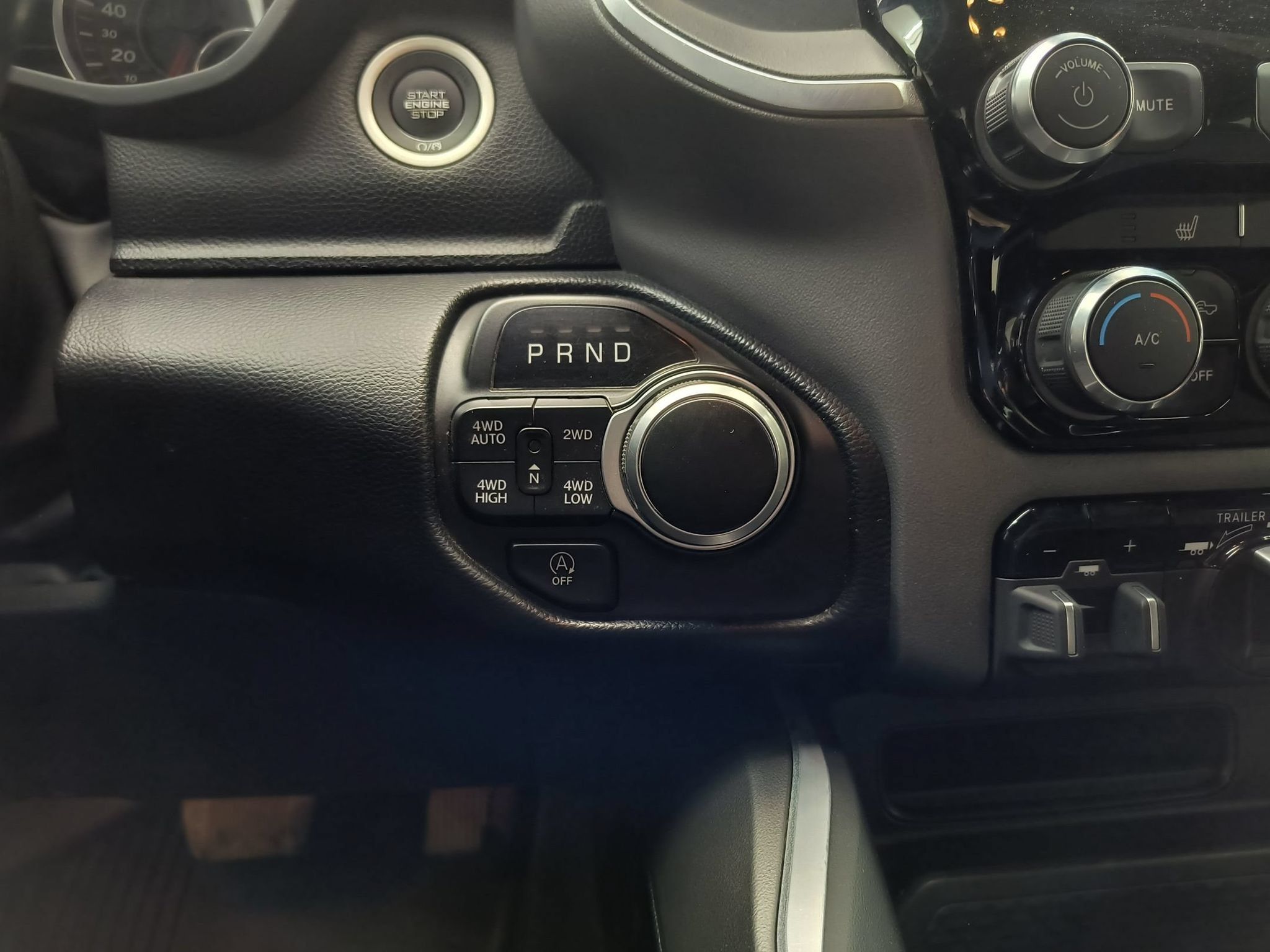 Used 2022 RAM 1500 Lone Star AWD/4WD image 13