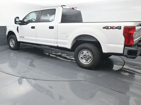 Used 2021 Ford F250 XL w/ Power Equipment Group AWD/4WD image 3
