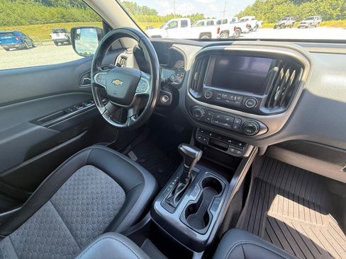 Used 2018 Chevrolet Colorado Z71 AWD/4WD image 7