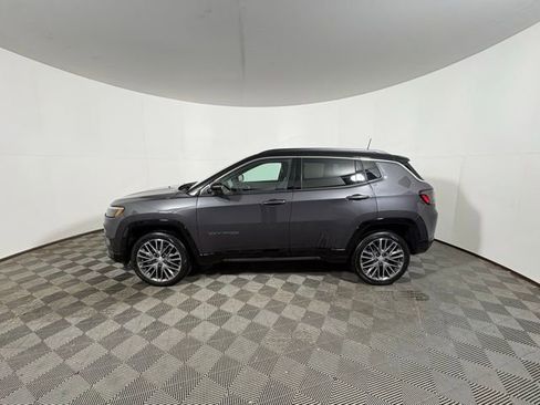 Used 2024 Jeep Compass Limited w/ Elite Group image 4